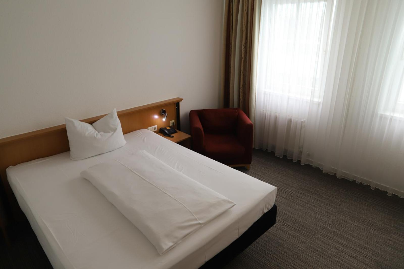 Hotel Am Suedtor Бакнанг Экстерьер фото