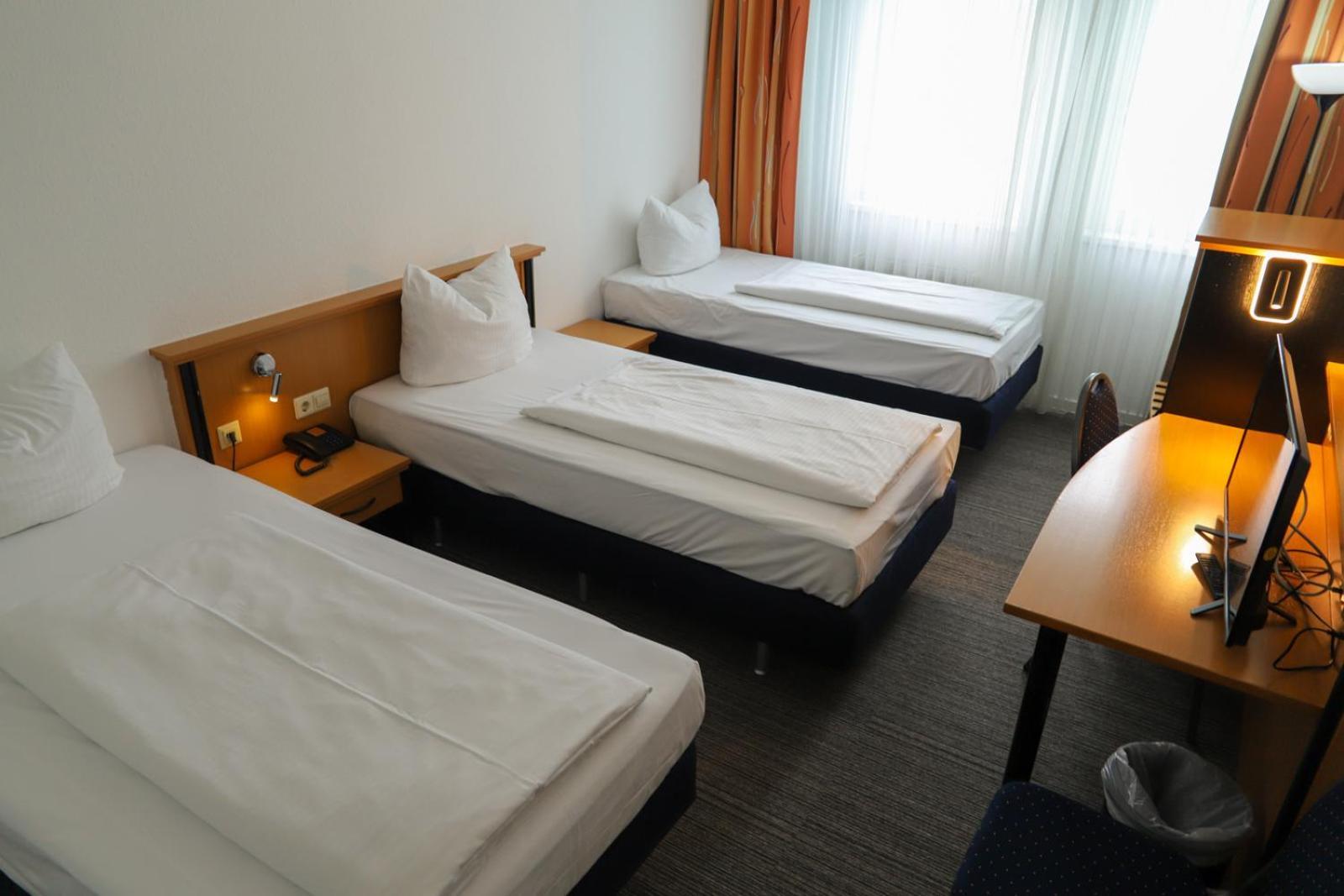 Hotel Am Suedtor Бакнанг Экстерьер фото