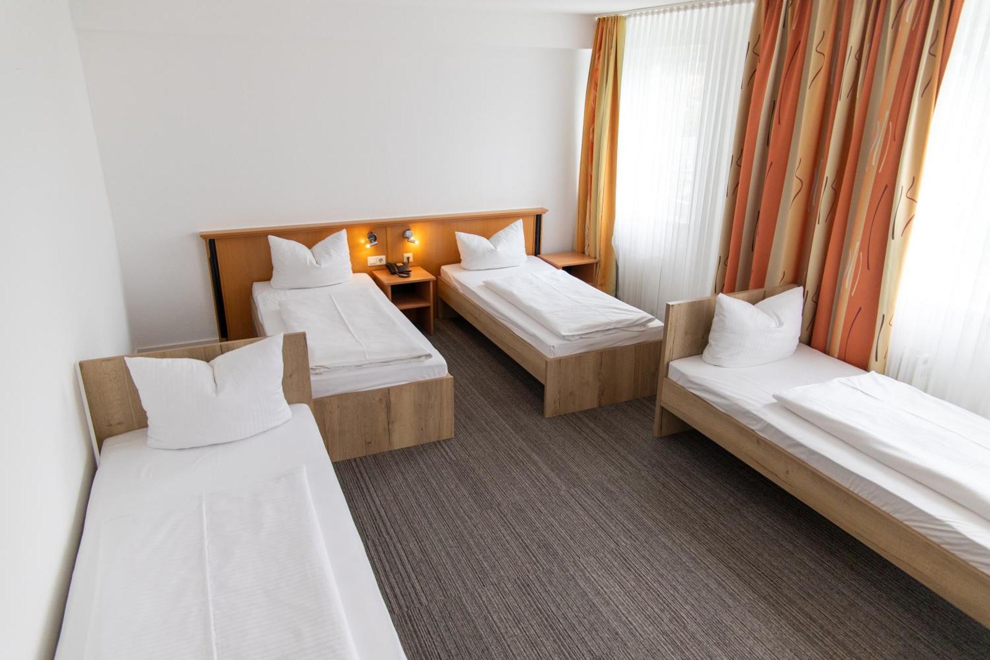 Hotel Am Suedtor Бакнанг Экстерьер фото