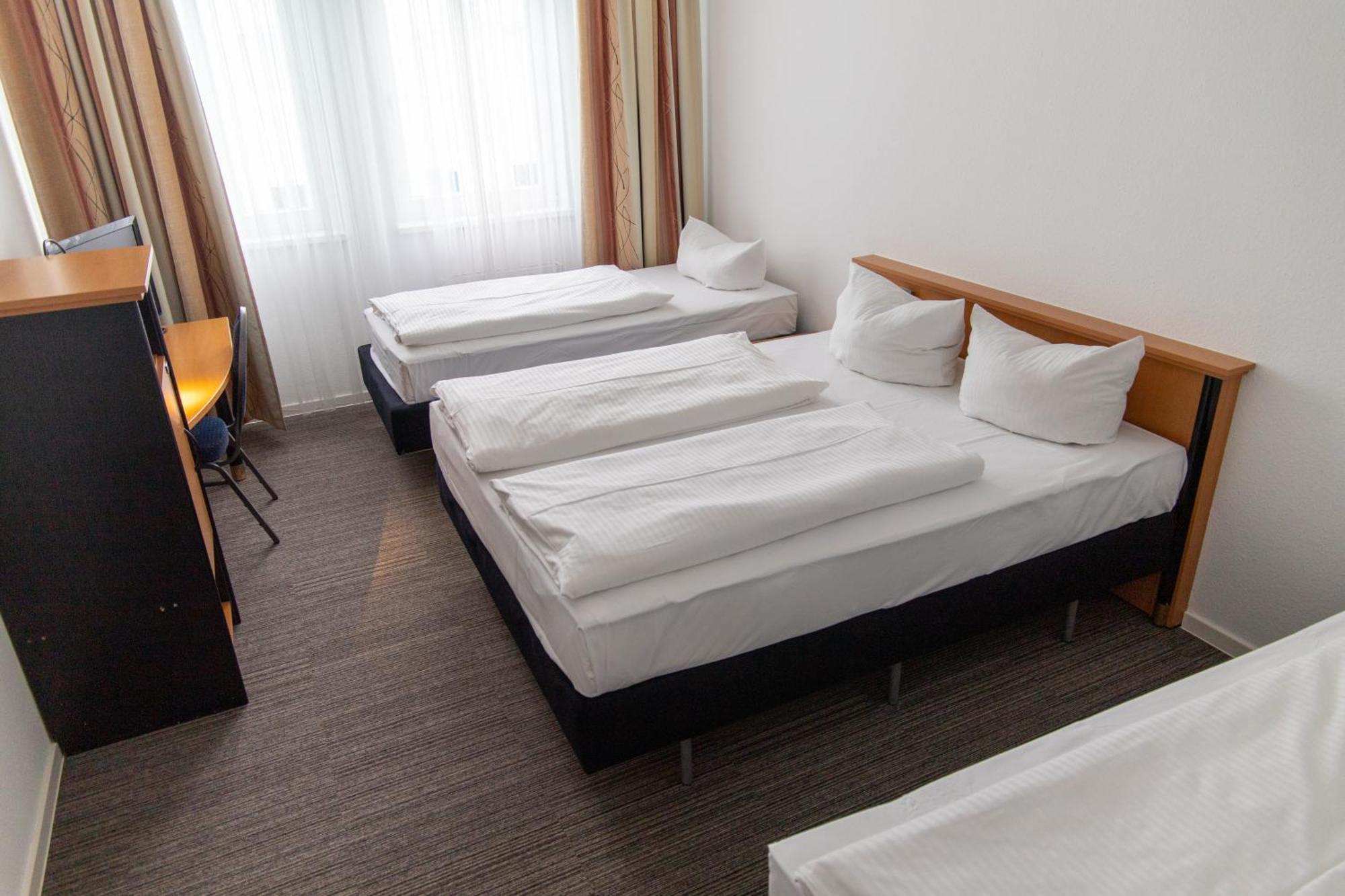 Hotel Am Suedtor Бакнанг Экстерьер фото